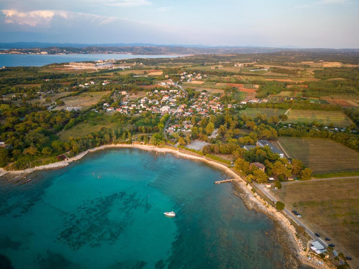 Tisa Homes Savudrija Luaran gambar